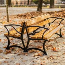 Doppelte Gartenbank Mit Armlehne Aus Holz Und Gusseisen - Eirik -Gartentis Verkaufe doppelte gartenbank mit armlehne aus holz und gusseisen eirik2