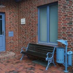 Gartenbank Aus Gusseisen Und Holz Mit Armlehnen - Njala