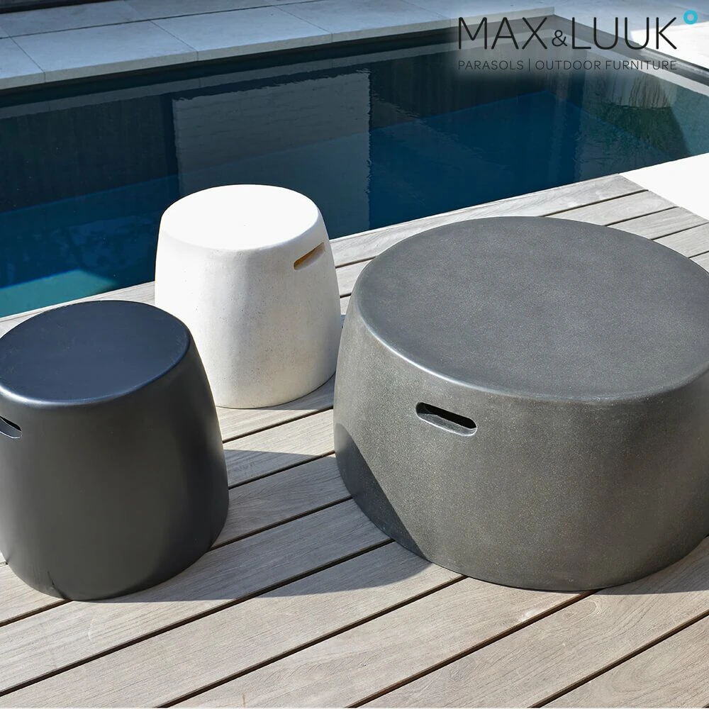 Max & Luuk Beistelltisch Aus Fiberglas Für Den Garten In Grau - Nick Hocker 4 Max & Luuk Beistelltisch Aus Fiberglas Für Den Garten In Grau - Nick Hocker – Bild 2
