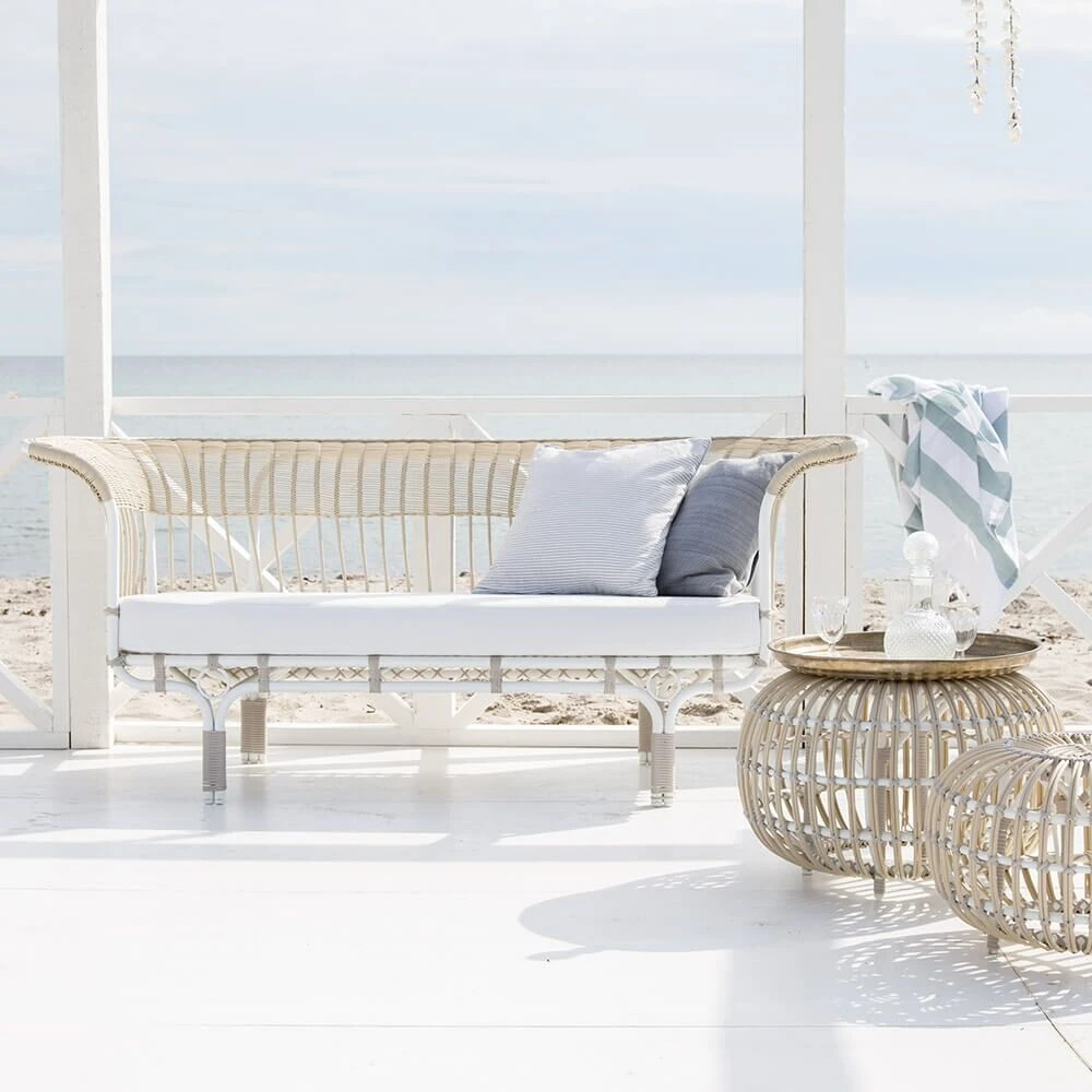 Modernes Weißes Outdoor-Sofa Aus Alu-Rattan - Gartensofa Enna 6 Modernes Weißes Outdoor-Sofa Aus Alu-Rattan - Gartensofa Enna – Bild 4