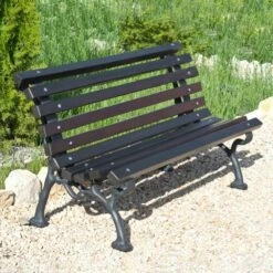 Stadtmobiliar Und Gartenbank Aus Gusseisen Und Holz - Hannes