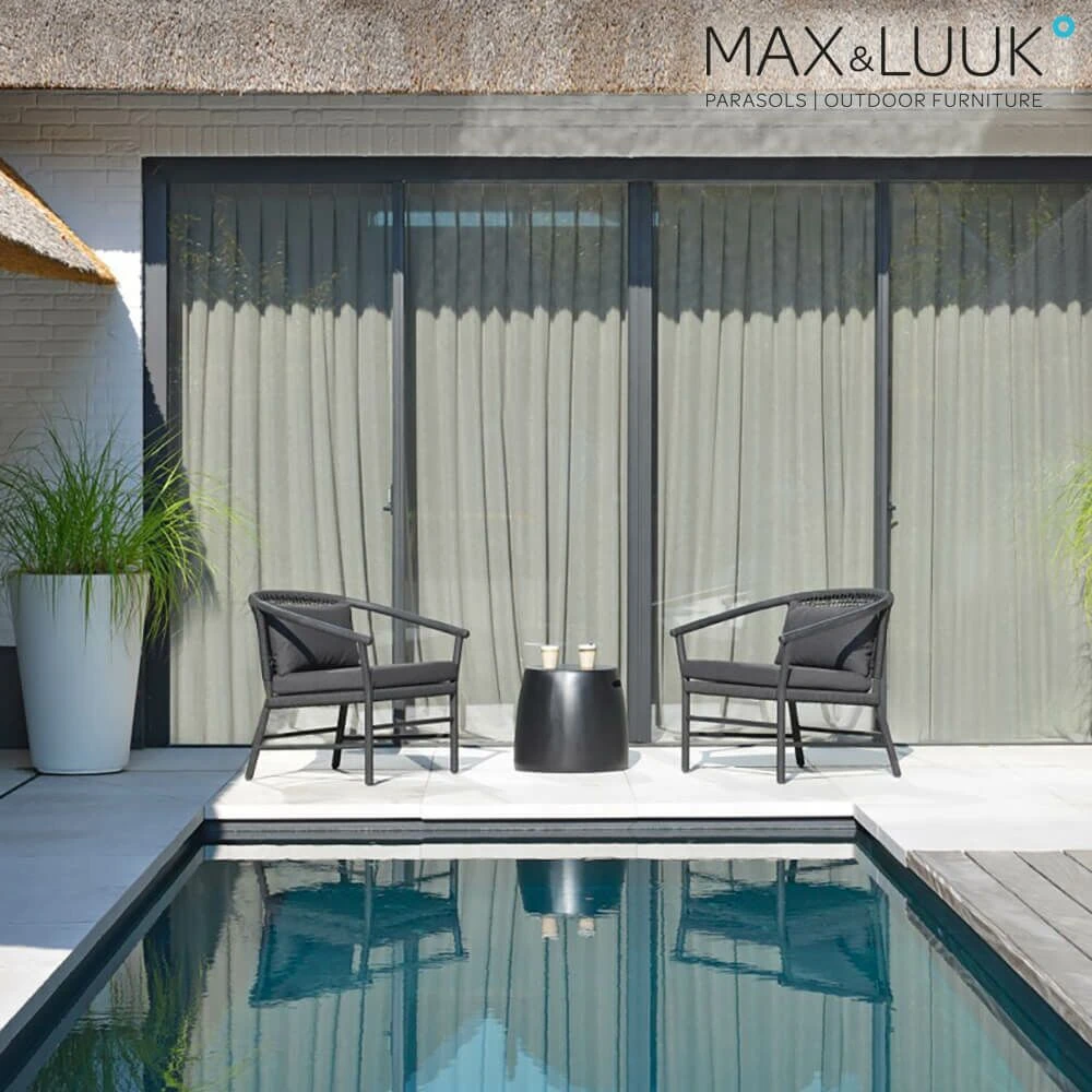 Wetterfester Dunkler Beistelltisch Von Max & Luuk - Nick Hocker 5 Wetterfester Dunkler Beistelltisch Von Max & Luuk - Nick Hocker – Bild 3